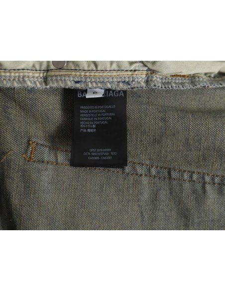 Balenciaga Balenciaga 23Fw all-over lettering distressed washed jeans,Balenciaga