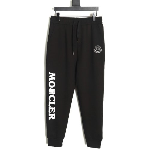 Moncler pocket logo lettering print trousers TSK1,Moncler