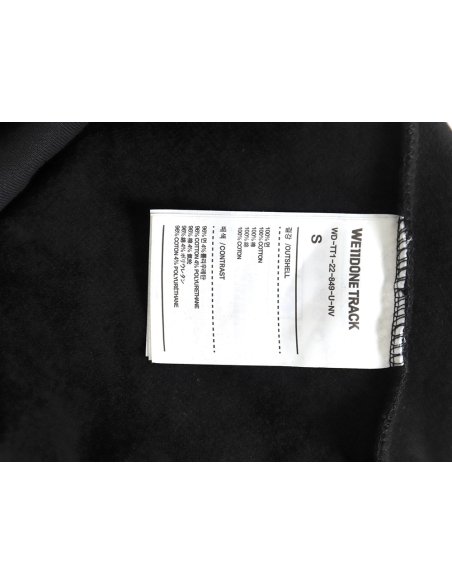 We11done co-branded Manchester United No. 11 hooded fleece sweatshirt,We11done