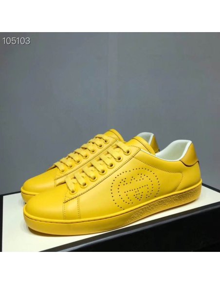 FashionStatement,GUCCI,IconicStyle,ItalianCraftsmanship,LuxuryFootwear,SNEAKER