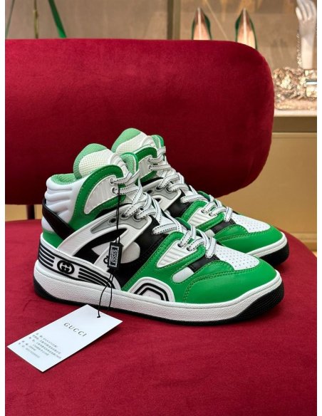 FashionStatement,GUCCI,IconicStyle,ItalianCraftsmanship,LuxuryFootwear,SNEAKER