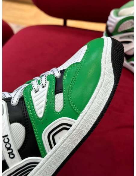 FashionStatement,GUCCI,IconicStyle,ItalianCraftsmanship,LuxuryFootwear,SNEAKER