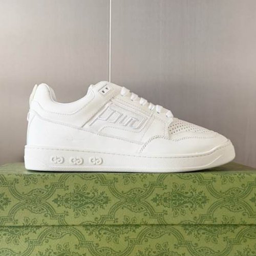 FashionStatement,GUCCI,IconicStyle,ItalianCraftsmanship,LuxuryFootwear,SNEAKER