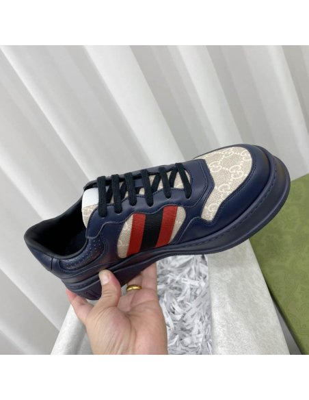 FashionStatement,GUCCI,IconicStyle,ItalianCraftsmanship,LuxuryFootwear,SNEAKER