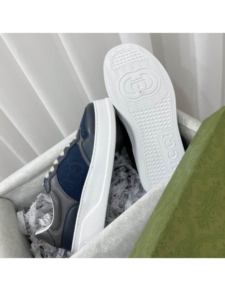 FashionStatement,GUCCI,IconicStyle,ItalianCraftsmanship,LuxuryFootwear,SNEAKER