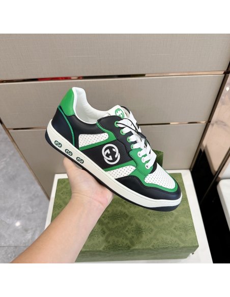 FashionStatement,GUCCI,IconicStyle,ItalianCraftsmanship,LuxuryFootwear,SNEAKER