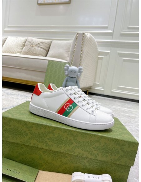 GUCCI,Lowtop,LuxuryFootwear,SNEAKER