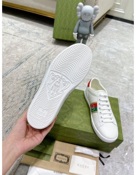 GUCCI,Lowtop,LuxuryFootwear,SNEAKER