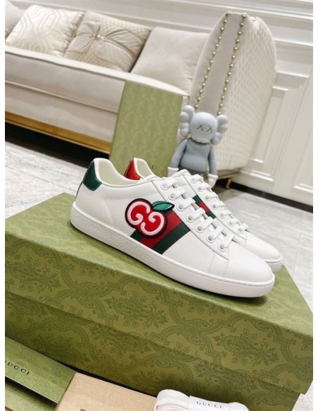 GUCCI,Lowtop,LuxuryFootwear,SNEAKER