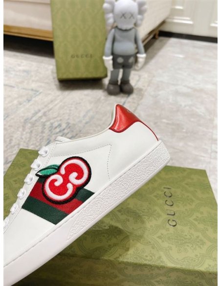 GUCCI,Lowtop,LuxuryFootwear,SNEAKER