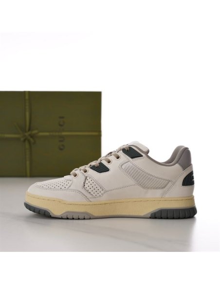 FashionStatement,IconicStyle,ItalianCraftsmanship,LuxuryFootwear,SNEAKER