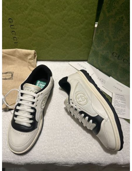 FashionStatement,GUCCI,IconicStyle,ItalianCraftsmanship,LuxuryFootwear,SNEAKER