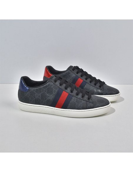 FashionStatement,GUCCI,LuxuryFootwear,SNEAKER