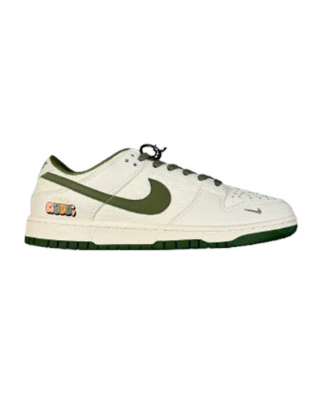 FashionStatement,GUCCI,IconicStyle,ItalianCraftsmanship,LuxuryFootwear,SNEAKER