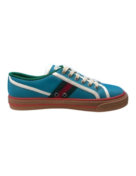 FashionStatement,GUCCI,IconicStyle,ItalianCraftsmanship,LuxuryFootwear,SNEAKER