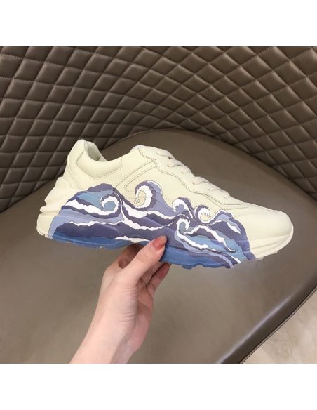 FashionStatement,GUCCI,IconicStyle,ItalianCraftsmanship,LuxuryFootwear,SNEAKER