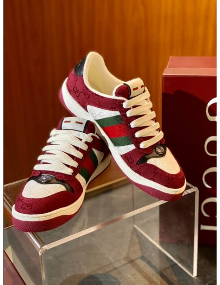 FashionStatement,GUCCI,IconicStyle,ItalianCraftsmanship,LuxuryFootwear,SNEAKER
