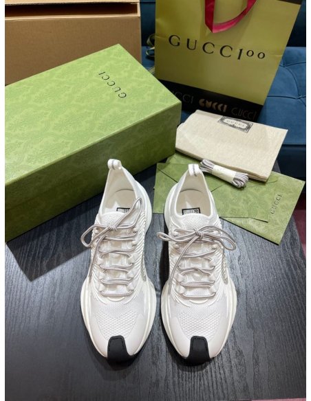 FashionStatement,GUCCI,IconicStyle,ItalianCraftsmanship,LuxuryFootwear,SNEAKER