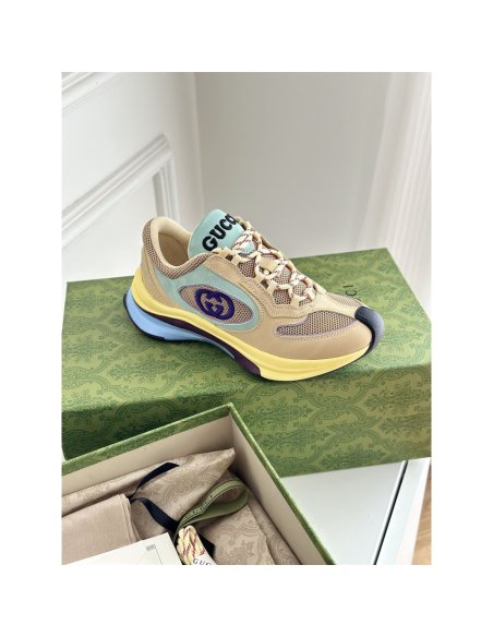 FashionStatement,GUCCI,IconicStyle,ItalianCraftsmanship,LuxuryFootwear,SNEAKER