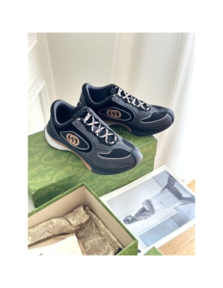 FashionStatement,GUCCI,IconicStyle,ItalianCraftsmanship,LuxuryFootwear,SNEAKER