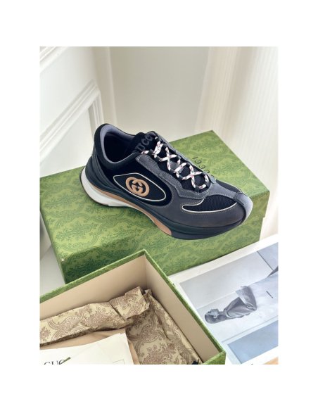 FashionStatement,GUCCI,IconicStyle,ItalianCraftsmanship,LuxuryFootwear,SNEAKER