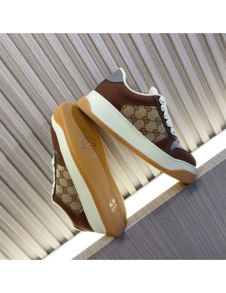 FashionStatement,GUCCI,IconicStyle,ItalianCraftsmanship,LuxuryFootwear,SNEAKER