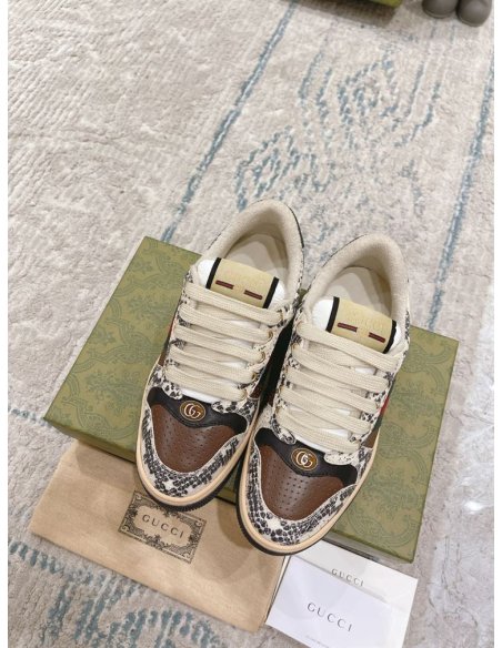 FashionStatement,GUCCI,IconicStyle,ItalianCraftsmanship,LuxuryFootwear,SNEAKER