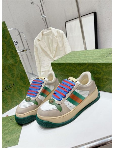 FashionStatement,GUCCI,IconicStyle,ItalianCraftsmanship,LuxuryFootwear,SNEAKER