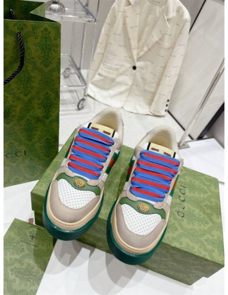 FashionStatement,GUCCI,IconicStyle,ItalianCraftsmanship,LuxuryFootwear,SNEAKER