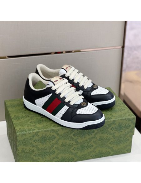 FashionStatement,GUCCI,IconicStyle,ItalianCraftsmanship,LuxuryFootwear,SNEAKER