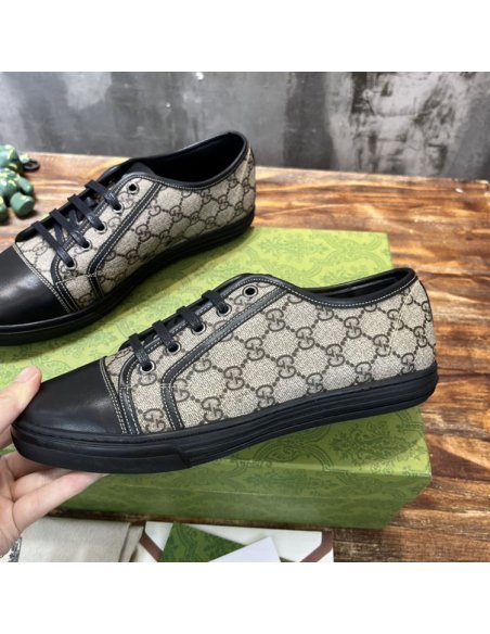 GUCCI,IconicStyle,LuxuryFootwear,SNEAKER