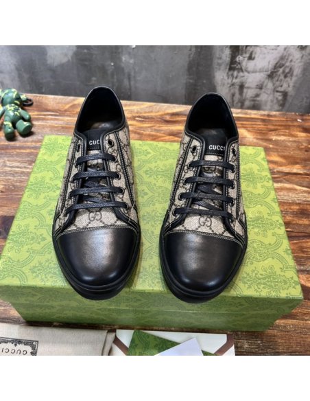 GUCCI,IconicStyle,LuxuryFootwear,SNEAKER