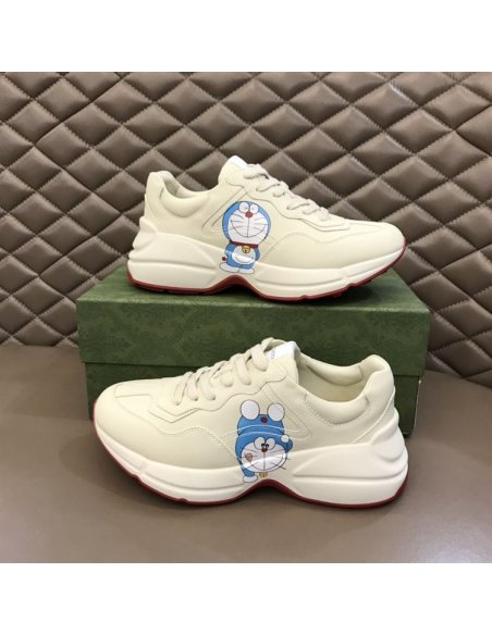 FashionStatement,GUCCI,IconicStyle,ItalianCraftsmanship,LuxuryFootwear,SNEAKER
