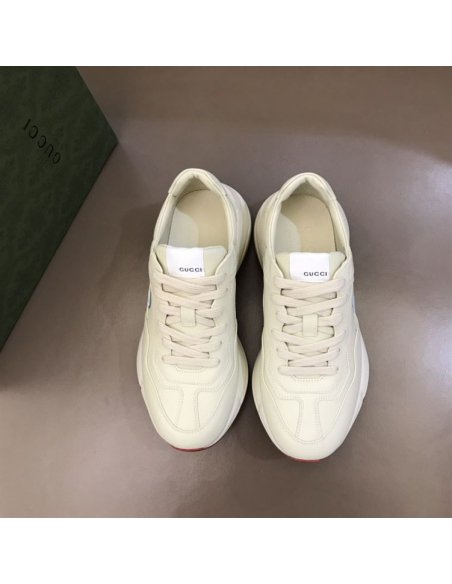 FashionStatement,GUCCI,IconicStyle,ItalianCraftsmanship,LuxuryFootwear,SNEAKER
