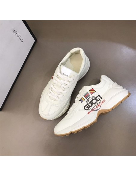 FashionStatement,GUCCI,IconicStyle,ItalianCraftsmanship,LuxuryFootwear,SNEAKER