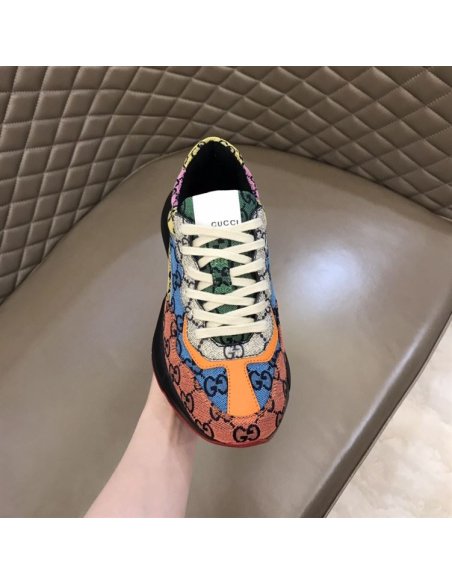 FashionStatement,GUCCI,IconicStyle,ItalianCraftsmanship,LuxuryFootwear,SNEAKER