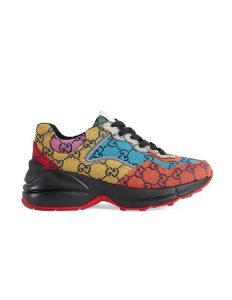 FashionStatement,GUCCI,IconicStyle,ItalianCraftsmanship,LuxuryFootwear,SNEAKER