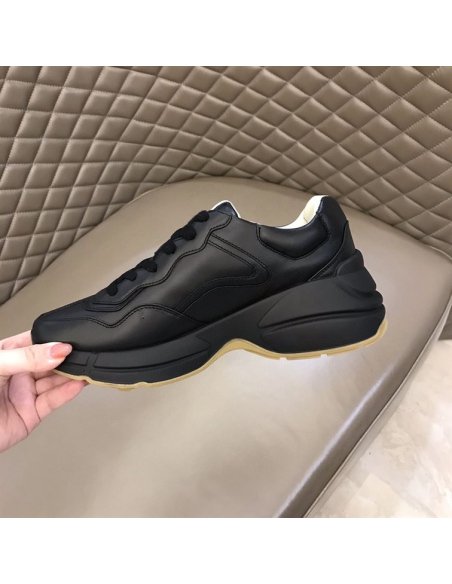 FashionStatement,GUCCI,IconicStyle,ItalianCraftsmanship,LuxuryFootwear,SNEAKER