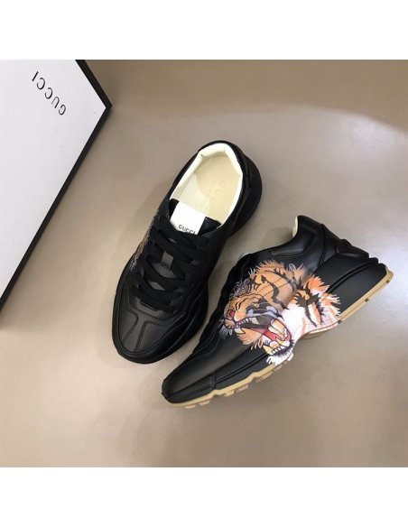 FashionStatement,GUCCI,IconicStyle,ItalianCraftsmanship,LuxuryFootwear,SNEAKER