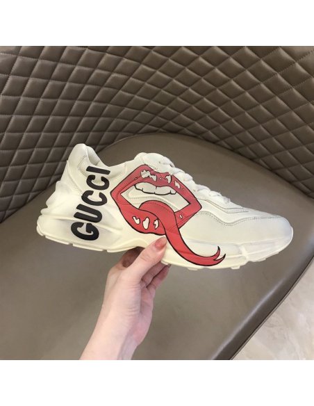 FashionStatement,GUCCI,IconicStyle,ItalianCraftsmanship,LuxuryFootwear,SNEAKER