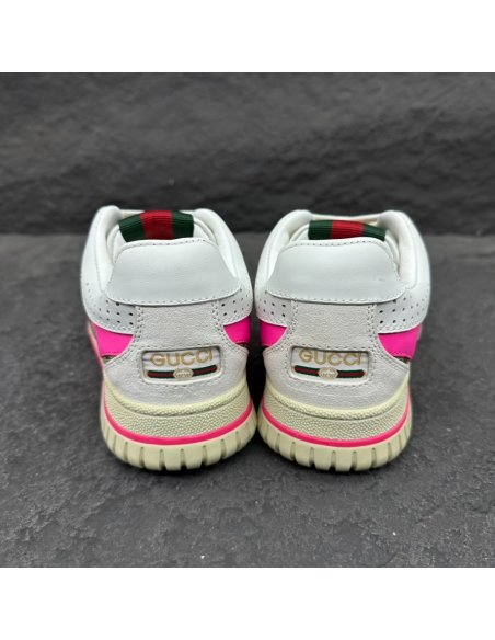 FashionStatement,GUCCI,IconicStyle,ItalianCraftsmanship,LuxuryFootwear,SNEAKER