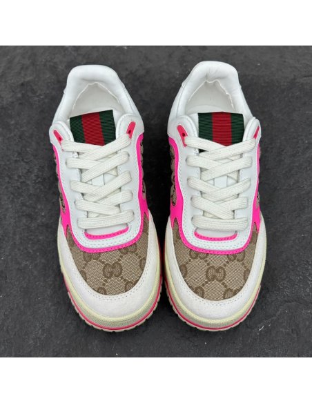 FashionStatement,GUCCI,IconicStyle,ItalianCraftsmanship,LuxuryFootwear,SNEAKER