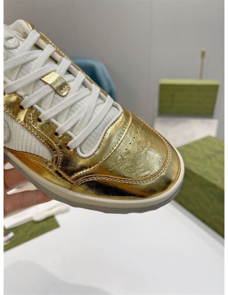 FashionStatement,GUCCI,IconicStyle,ItalianCraftsmanship,LuxuryFootwear,SNEAKER